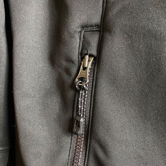 Medium Swiss Tech Men's Black Soot Softshell Jacket - Picture 5 of 11